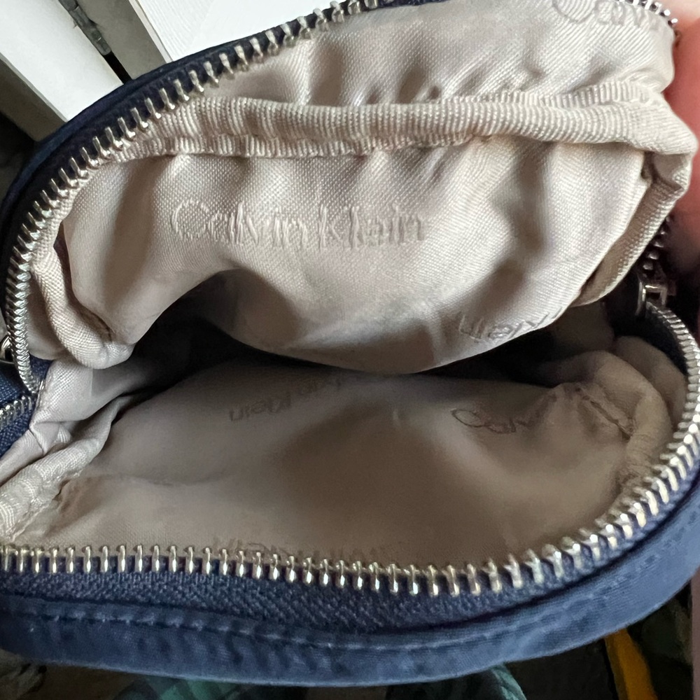 Calvin Klein Crossbody